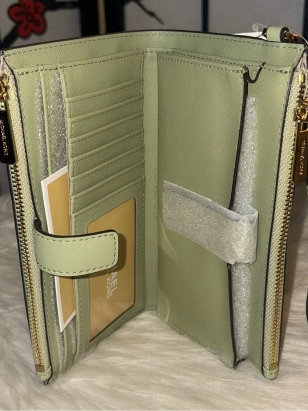 Michael Kors CARMEN Flap Satchel/JET SET TRAVEL DoubleZip Wallet 2pc Set - Picture 7 of 8